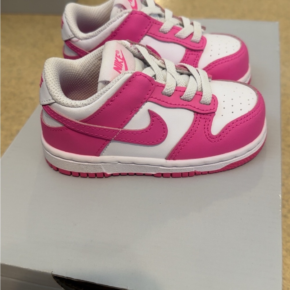 Nike dunks toddler Pink and White Sneakers